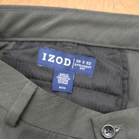 Izod Gray Dress Pants Flat Front Straight Leg - Picture 2 of 3